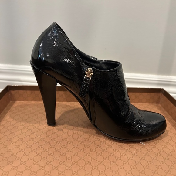 Gucci Black Leather Heels - Picture 5 of 12